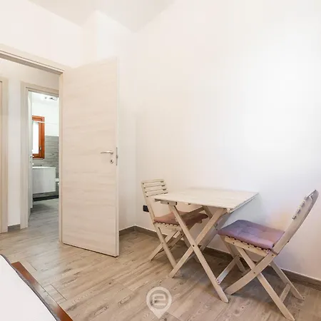 Estay - Stesi House - Parking - Aircon - Wifi 度假居 夸尔图-圣埃莱娜