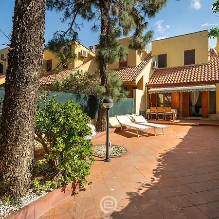 Holiday home Estay - Stesi House - Parking - Aircon - Wifi