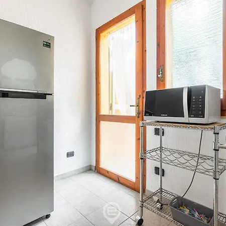 Estay - Stesi House - Parking - Aircon - Wifi Holiday home *