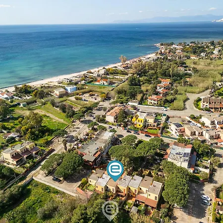 Estay - Stesi House - Parking - Aircon - Wifi Holiday home